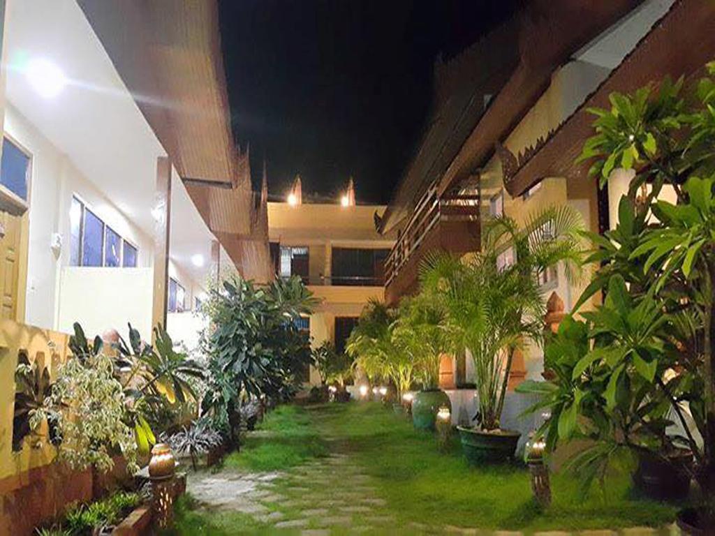 Hotel Manisanda Bagan